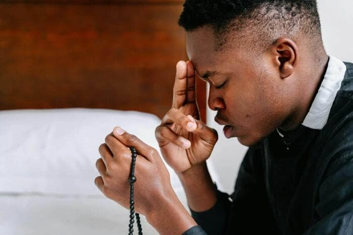 Imagen de Nueva oración de la Noche 2025 || Salmo y Virgen